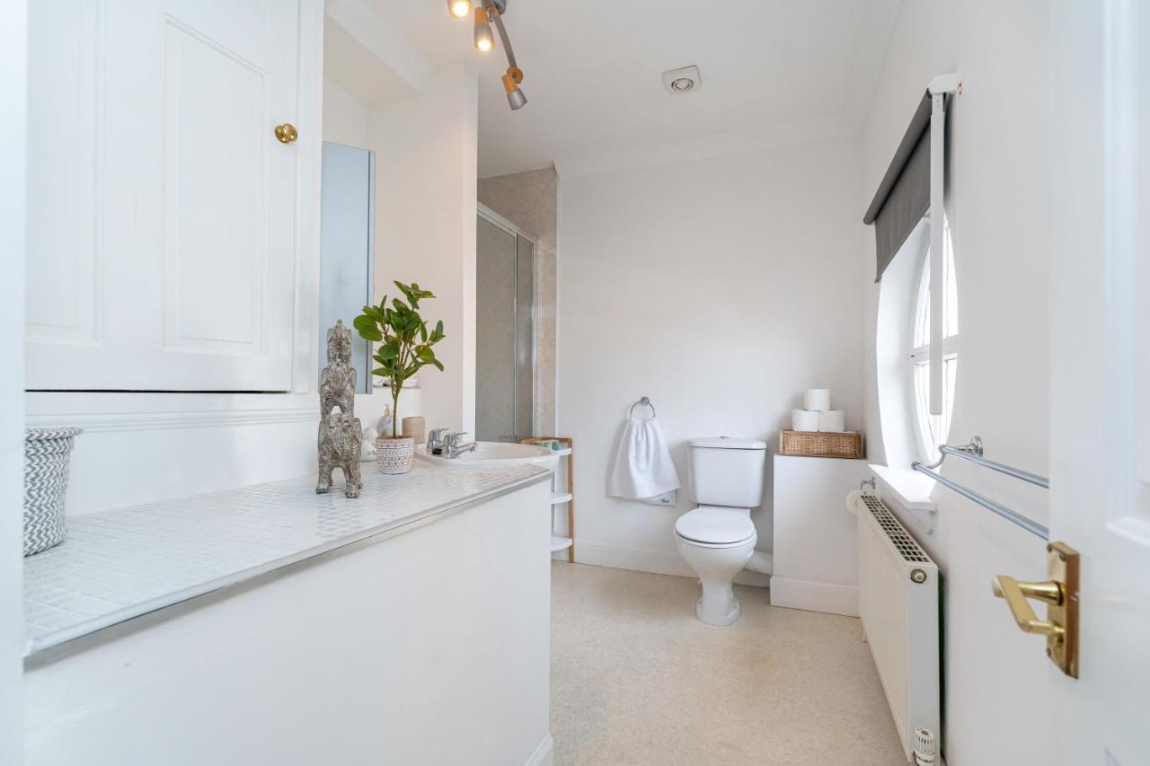 New Four Bedroom House - All Rooms Ensuite Stirling Luaran gambar