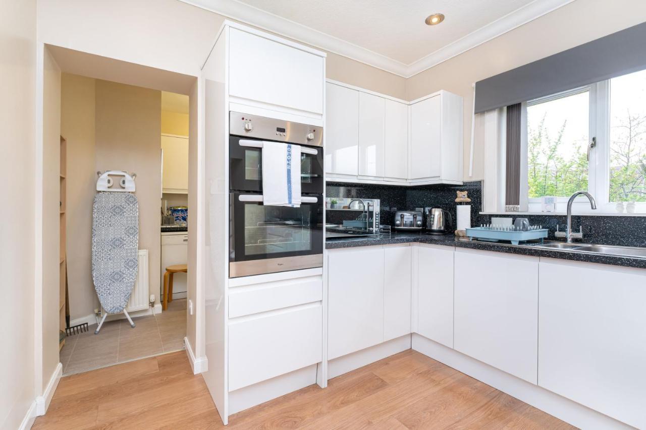 New Four Bedroom House - All Rooms Ensuite Stirling Luaran gambar