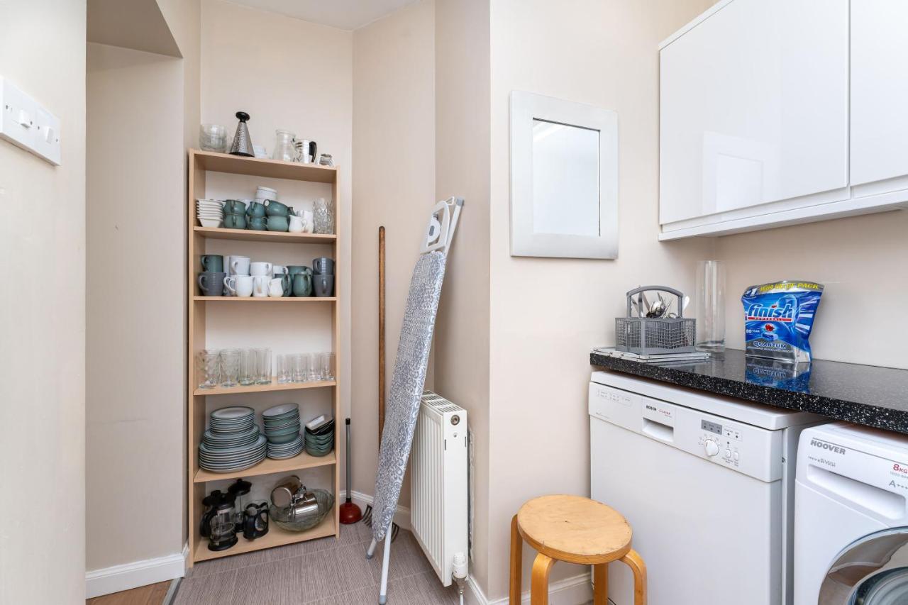 New Four Bedroom House - All Rooms Ensuite Stirling Luaran gambar