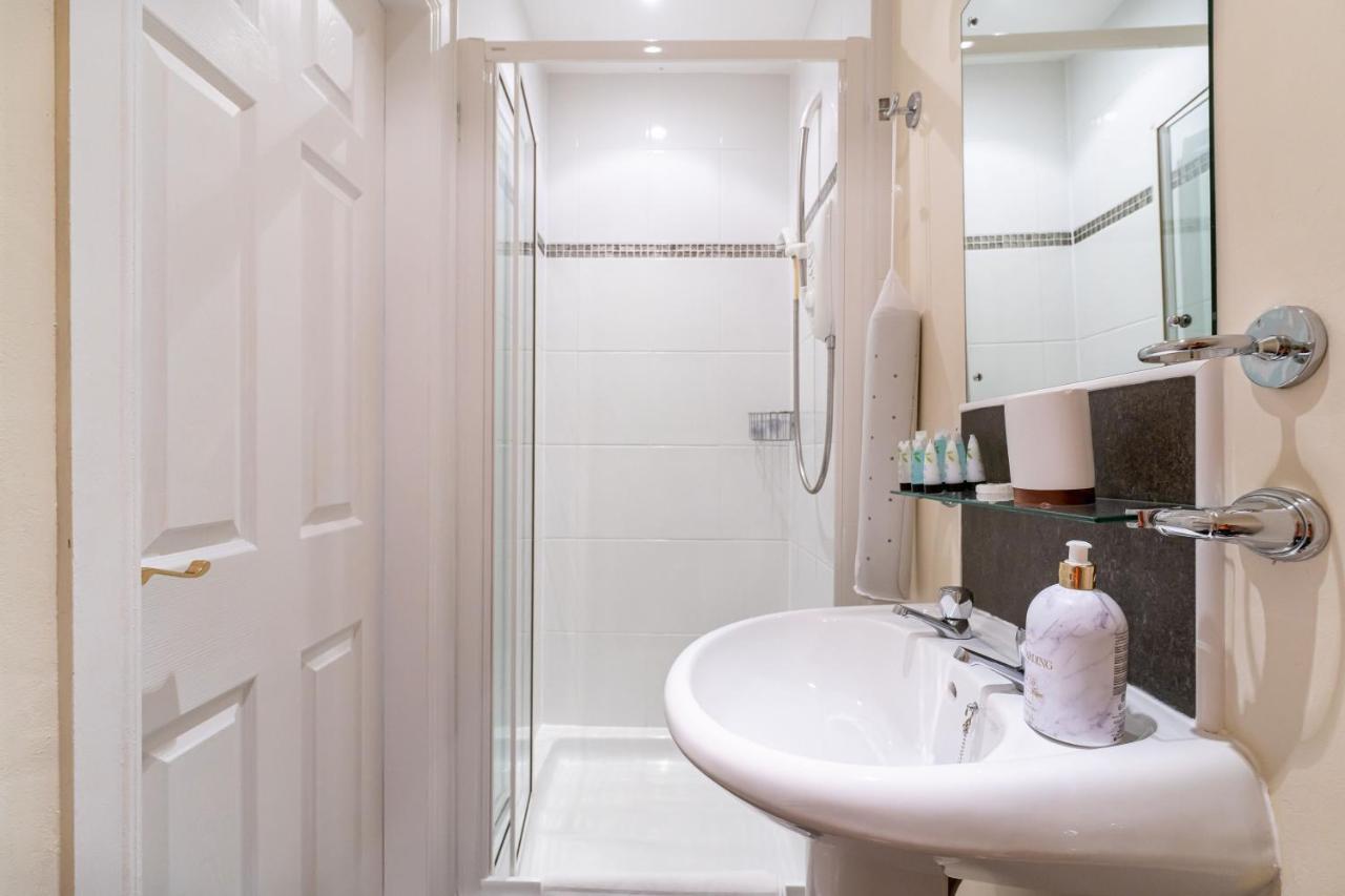 New Four Bedroom House - All Rooms Ensuite Stirling Luaran gambar
