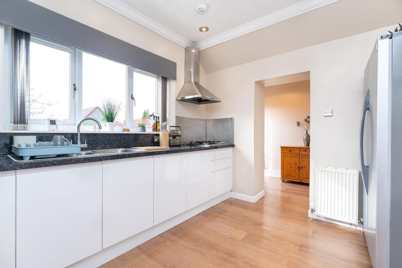 New Four Bedroom House - All Rooms Ensuite Stirling Luaran gambar